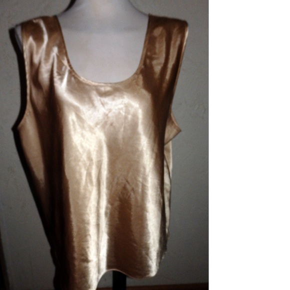 Serenda NWOT Gold Sleevelesss Shell - Picture 2 of 6